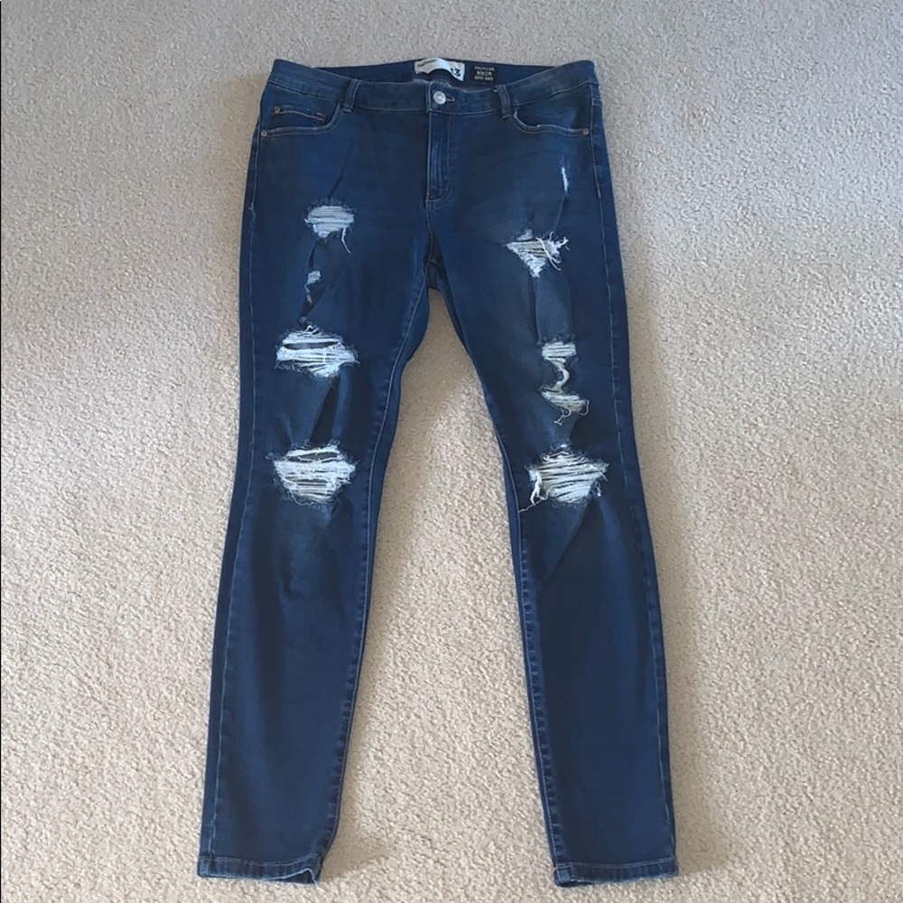 Garage Ripped Jegging